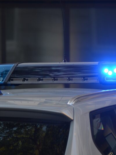 lights on top of a police car