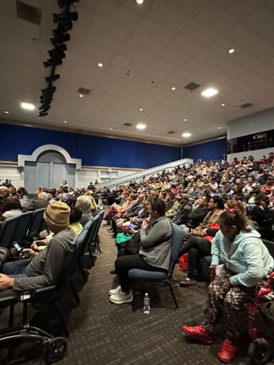 A crowd of attendees at a Know Your Rights training